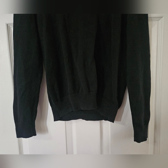 Mens Express Black V-Neck Sweater - Picture 4 of 5